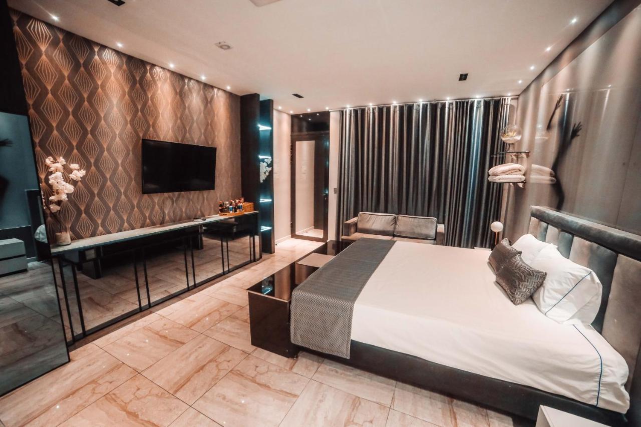 1Million Luxury Suites Medellin Ngoại thất bức ảnh