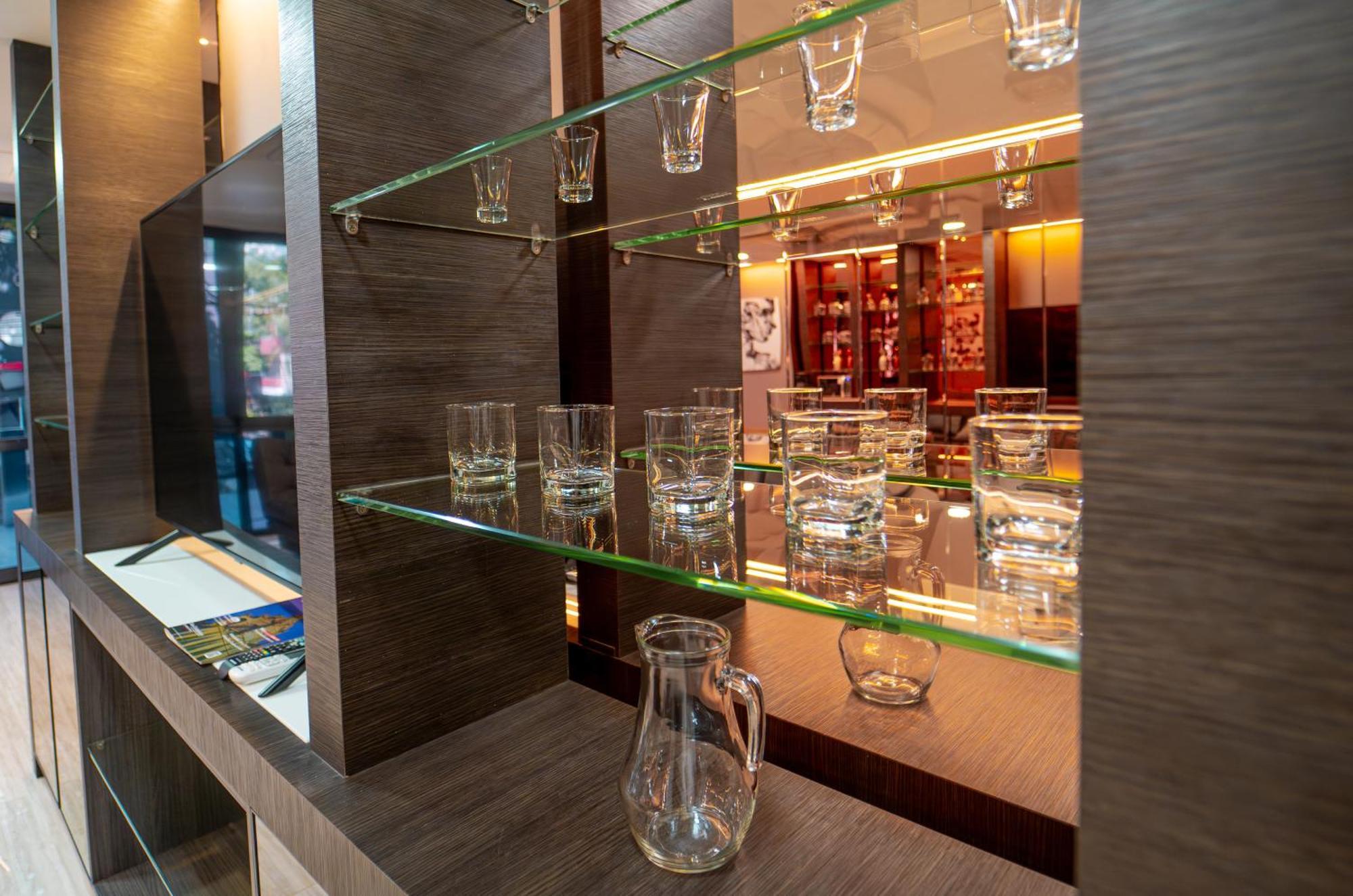 1Million Luxury Suites Medellin Ngoại thất bức ảnh